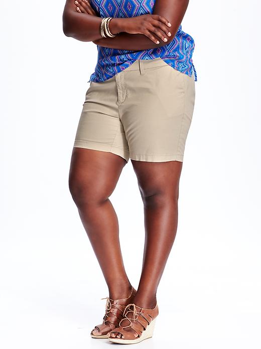 View large product image 1 of 1. Women's Plus Stretch Twill Shorts (7")