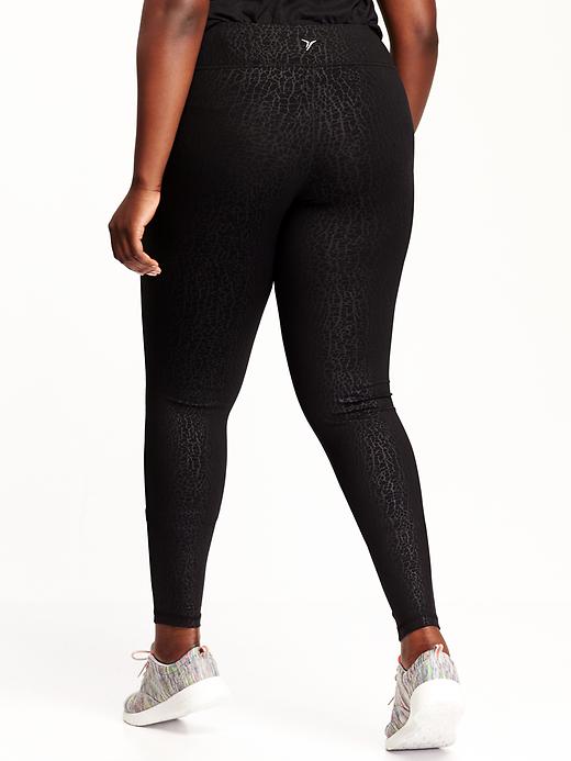 View large product image 2 of 2. High-Rise Go-Dry Compression Plus-Size Capris