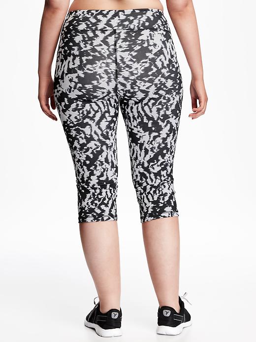 View large product image 2 of 2. High-Rise Go-Dry Compression Plus-Size Capris