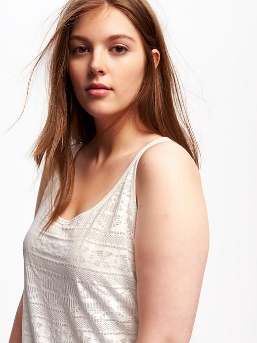 Image number 4 showing, Relaxed Plus-Size Jacquard Burnout Tank