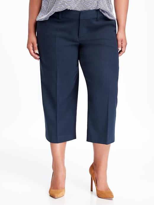 View large product image 1 of 1. Smooth & Slim Mid-Rise Plus-Size Soft Cropped Pants