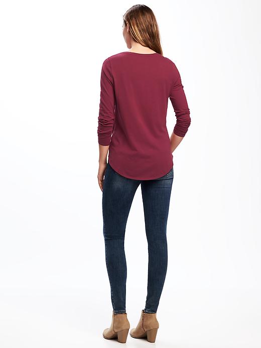 Image number 2 showing, Relaxed V-Neck Tee for Women