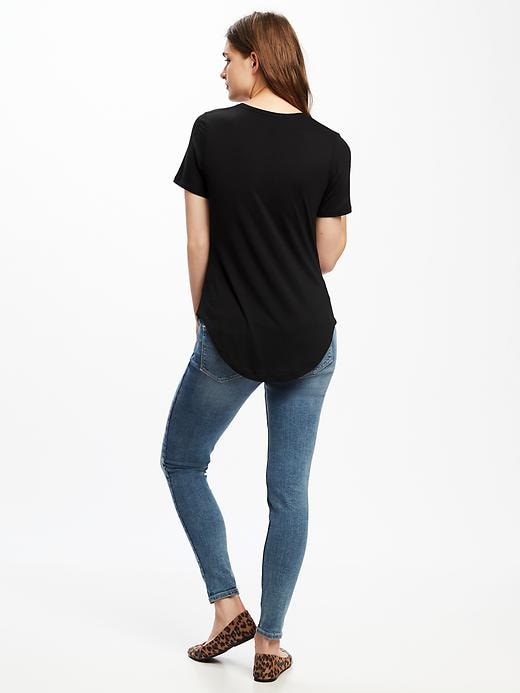 Image number 2 showing, Relaxed V-Neck Tee for Women