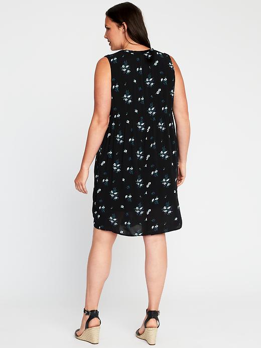 Image number 2 showing, Printed Pintucked Plus-Size Swing Dress