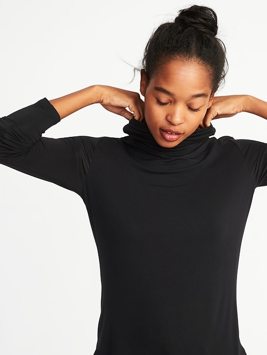 Image number 4 showing, Luxe Curved-Hem Turtleneck for Women