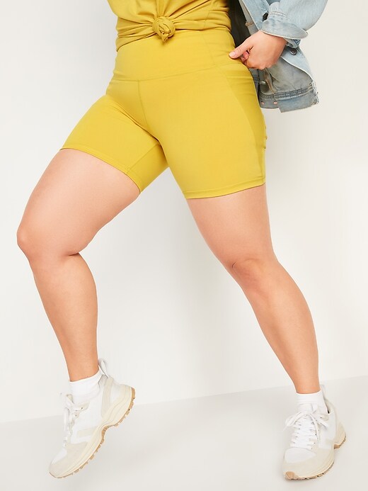 Image number 5 showing, High-Waisted PowerPress Side-Pocket Biker Shorts for Women - 5-inch inseam