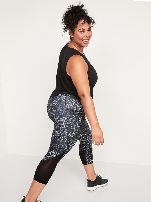 Image number 8 showing, High-Waisted PowerSoft Run Crop Leggings