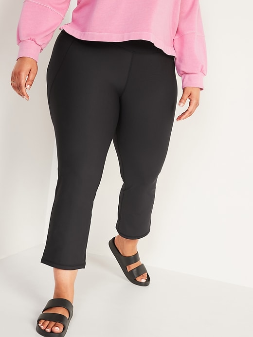 Image number 7 showing, High-Waisted PowerSoft Side-Pocket 7/8 Flare Pants