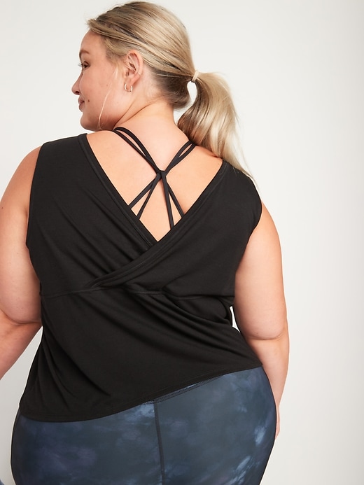 Image number 8 showing, UltraLite Cross-Back Sleeveless Top