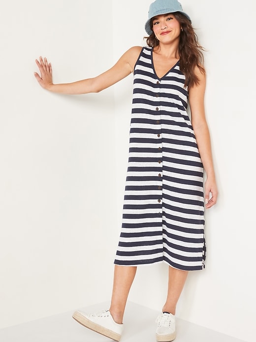 Image number 4 showing, Sleeveless Button-Front Midi Shift Dress