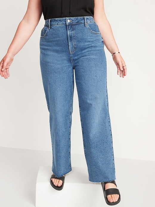 Image number 7 showing, Extra High-Waisted Medium-Wash Cut-Off Wide-Leg Jeans