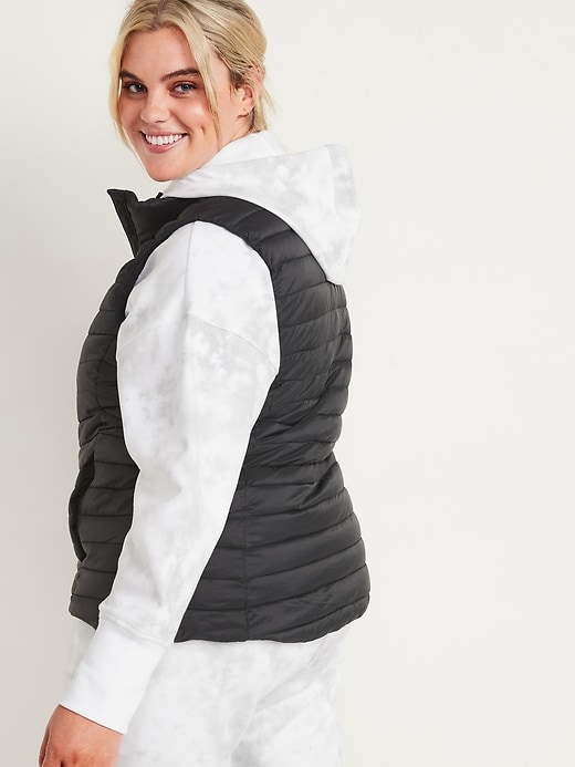 Image number 8 showing, Water-Resistant Narrow-Channel Puffer Vest