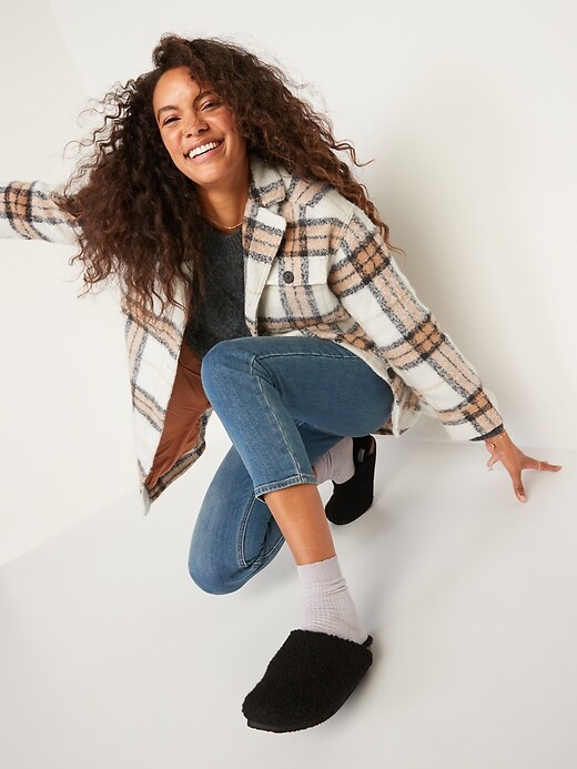 Image number 3 showing, Mid-Rise Built-In Warm Boyfriend Jeans for Women