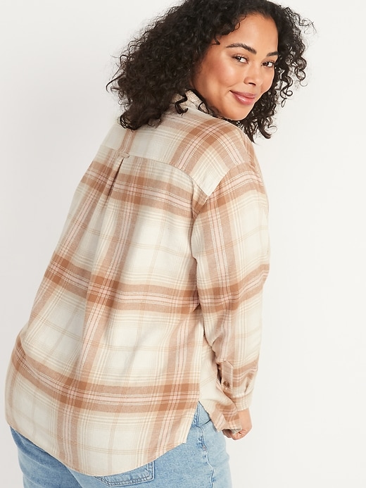 Image number 8 showing, Oversized Plaid Boyfriend Shirt for Women