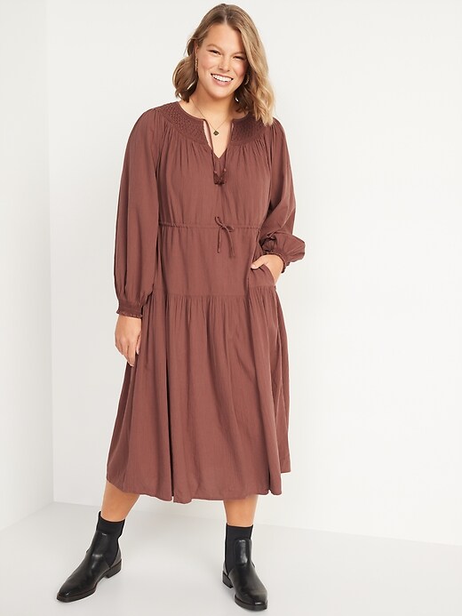 Image number 5 showing, Waist-Defined Crinkle-Textured Long-Sleeve Midi Dress