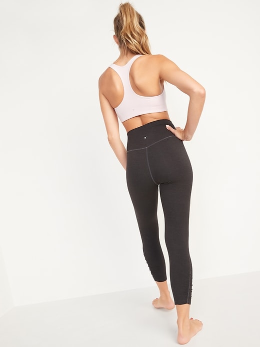 Image number 2 showing, Extra High-Waisted PowerChill Hidden-Pocket Ruched 7/8 Leggings