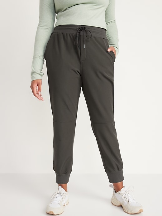 Image number 5 showing, High-Waisted StretchTech Water-Repellent Cropped Jogger Pants