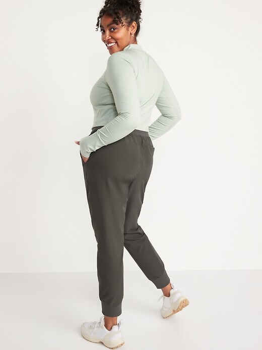Image number 6 showing, High-Waisted StretchTech Water-Repellent Cropped Jogger Pants