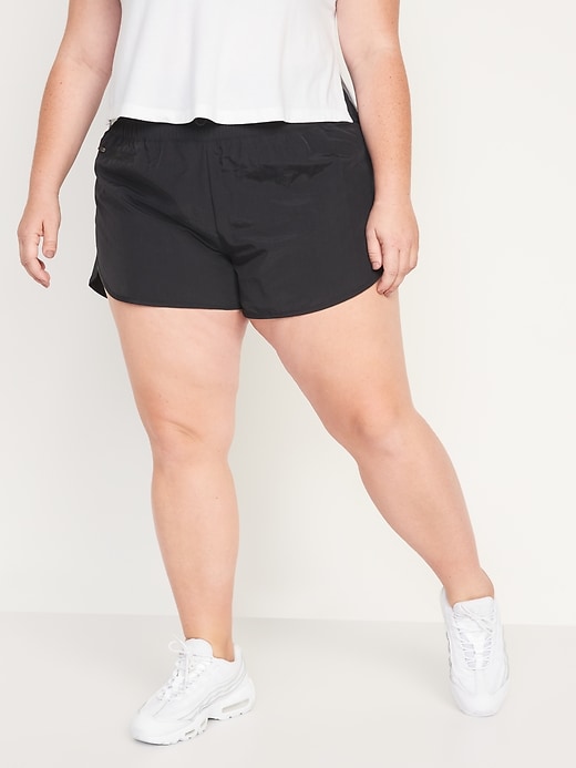 Image number 7 showing, Extra High-Waisted Dolphin-Hem Run Shorts -- 2.5-inch inseam