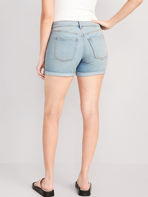 Image number 2 showing, Mid-Rise Wow Jean Shorts -- 5-inch inseam