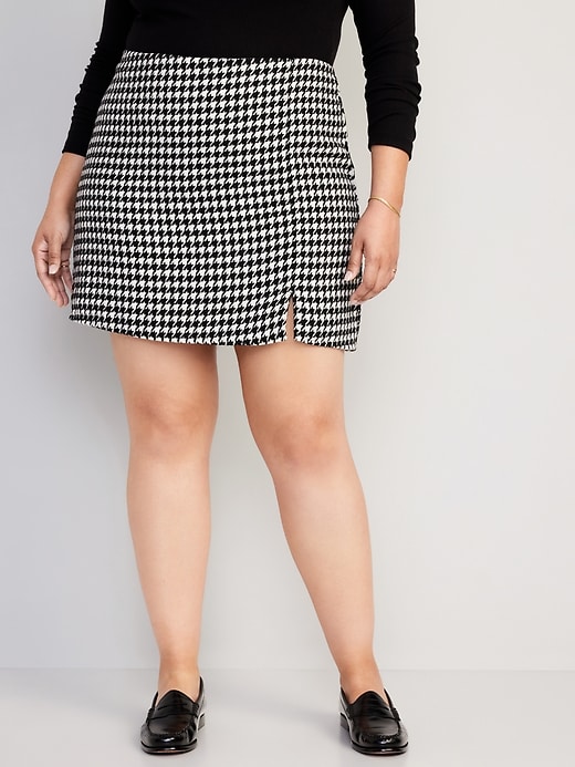 Image number 7 showing, High-Waisted Mini Skirt