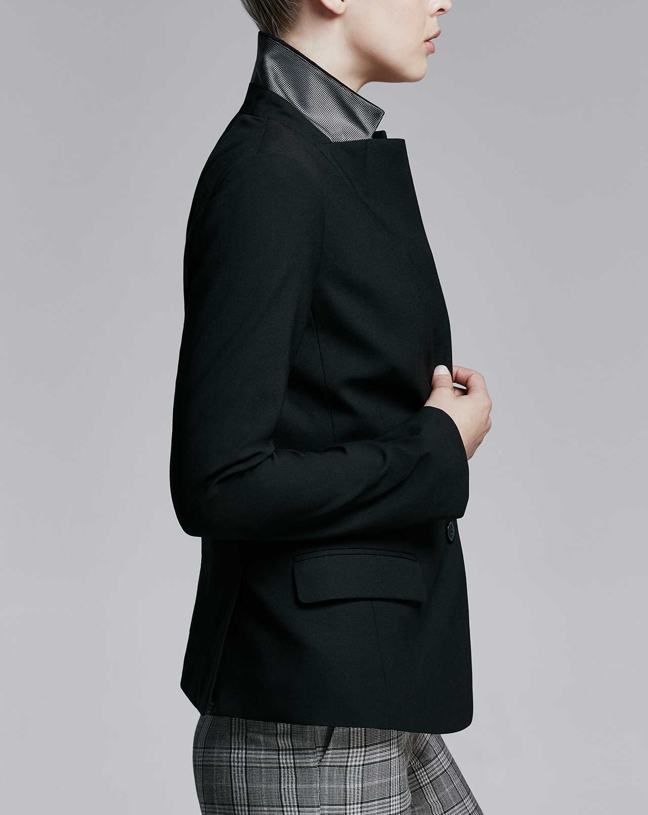 classic blazer thumbnail fit back