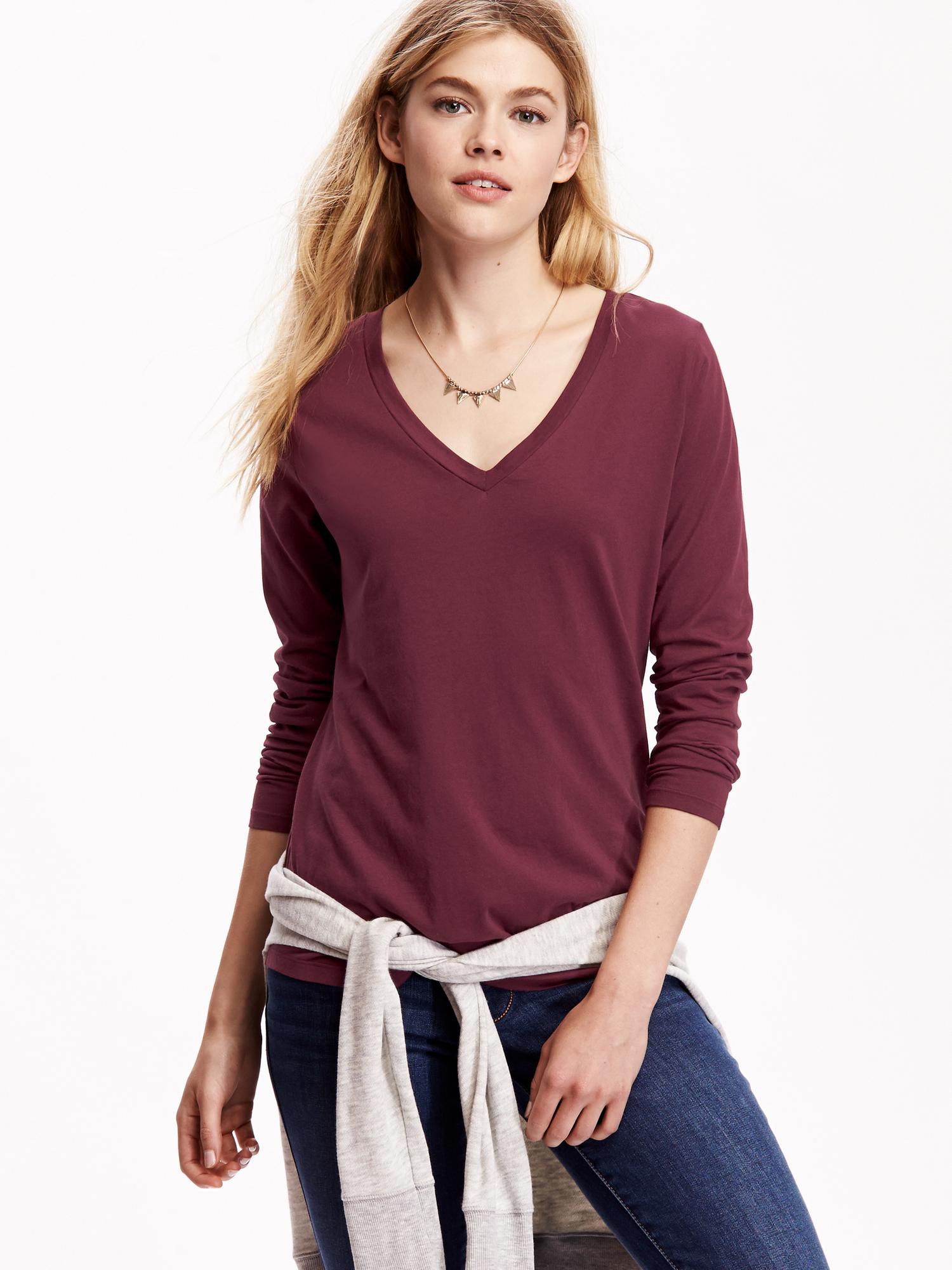 Relaxed V-Neck Tee | Old Navy