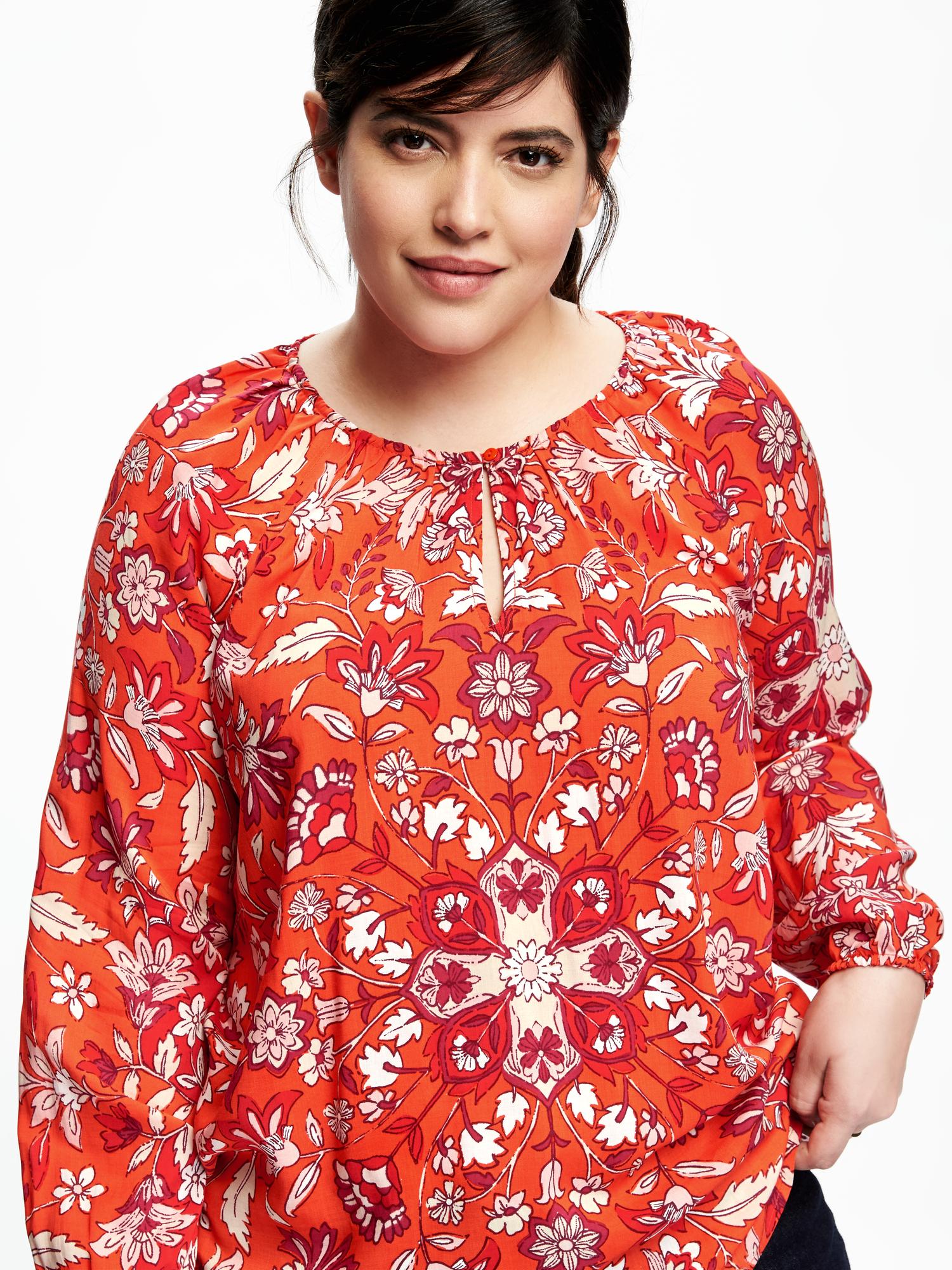 Keyhole Front Plus Size Shirred Blouse Old Navy 7800