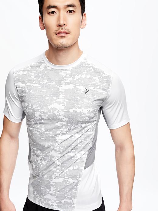 Image number 4 showing, Go-Dry Base-Layer Tee for Men
