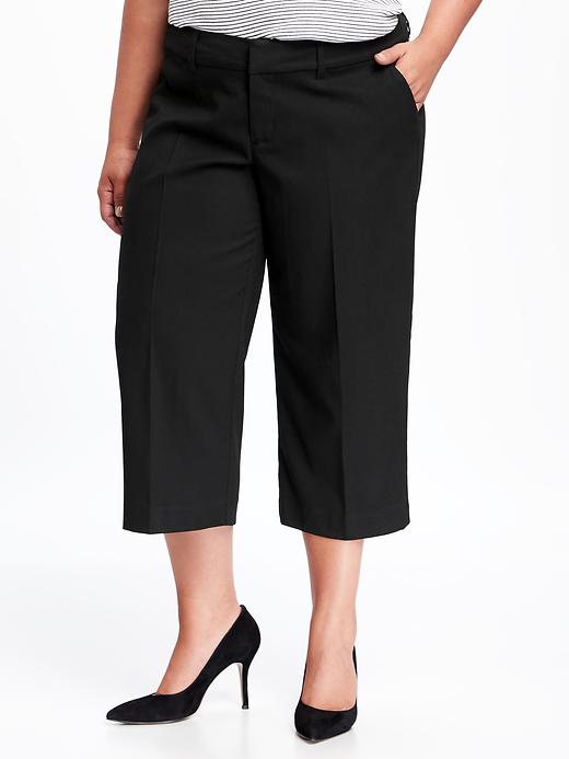 View large product image 1 of 2. Smooth & Slim Mid-Rise Plus-Size Soft Cropped Pants