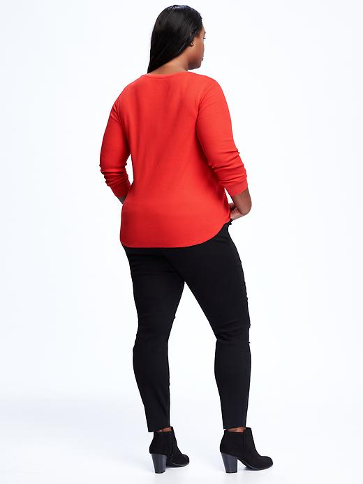 Image number 2 showing, Semi-Fitted Plus-Size Thermal Tee