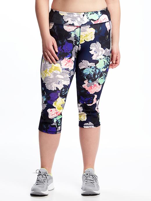 MidRise PlusSize Compression Capris Old Navy