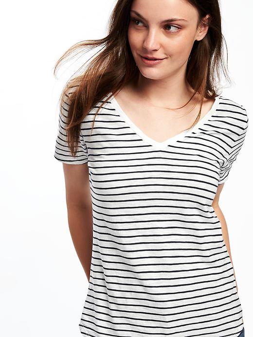 Image number 4 showing, Relaxed Slub-Knit V-Neck Tee for Women