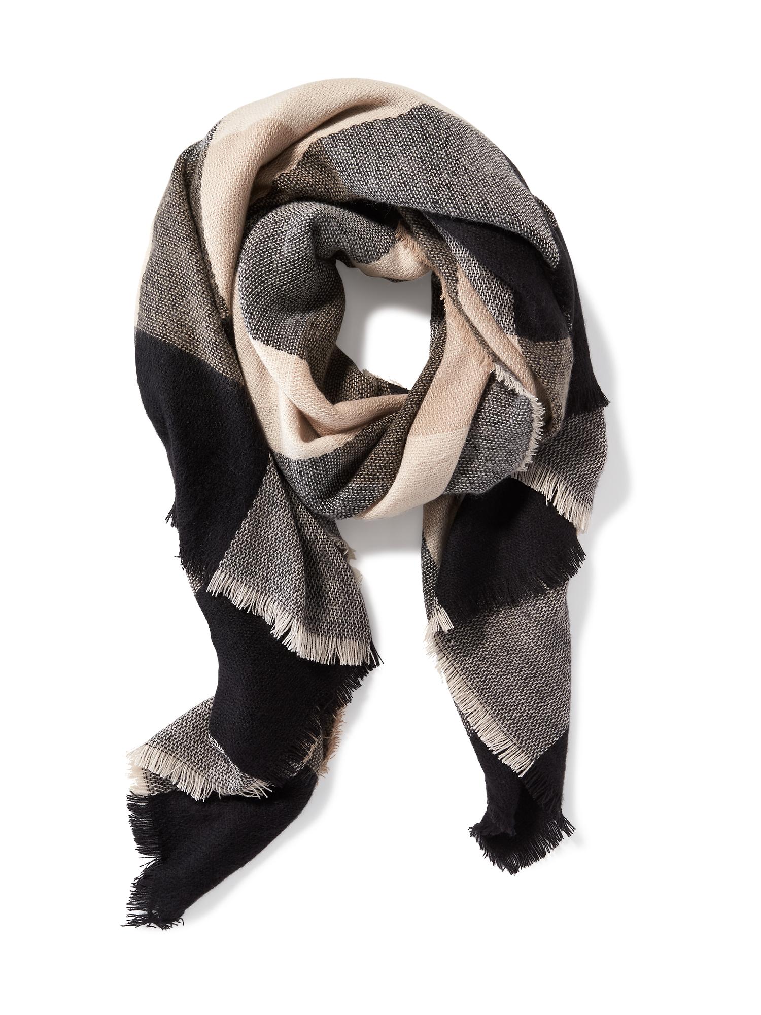 Flannel Blanket Scarf for Women Old Navy