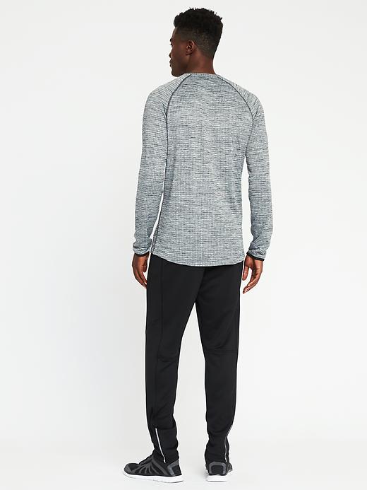 Image number 2 showing, Go-Warm Thermal Performance Top for Men