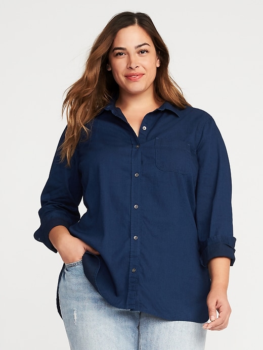 Image number 1 showing, Classic Chambray Plus-Size Hi-Lo Shirt
