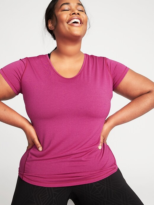 Image number 4 showing, Plus-Size Semi-Fitted Performance Top