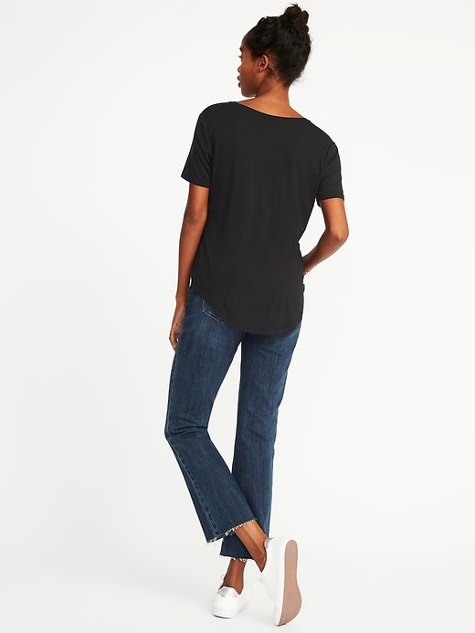 Image number 2 showing, Luxe Curved-Hem V-Neck Tee for Women