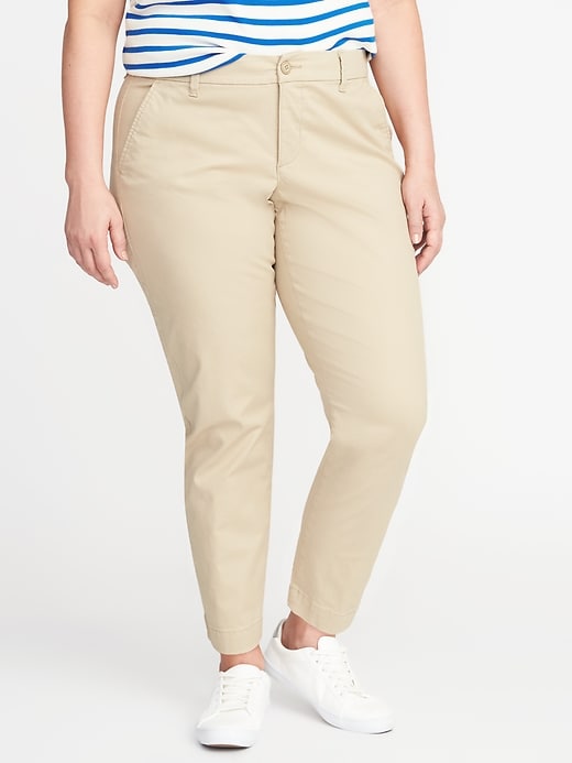 Secret-Slim Pockets Plus-Size Everyday Skinny Khakis | Old Navy