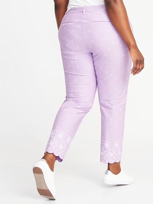 Image number 2 showing, Mid-Rise Secret-Slim Pockets Plus-Size Pixie Pants
