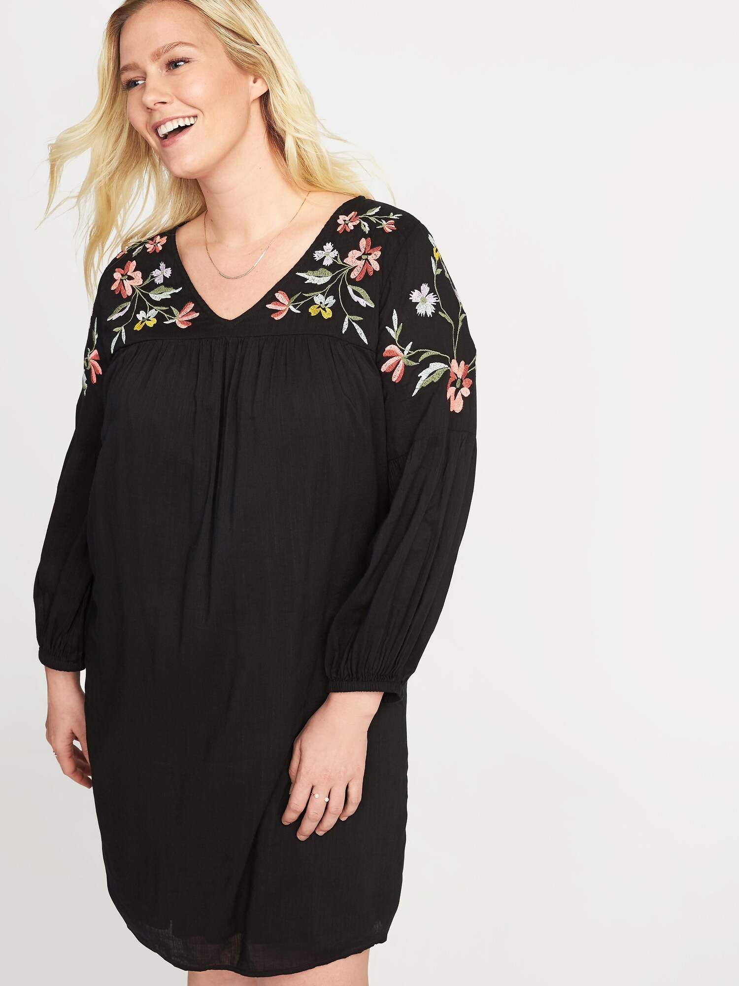 Floral-Embroidered Plus-Size Shift Dress | Old Navy