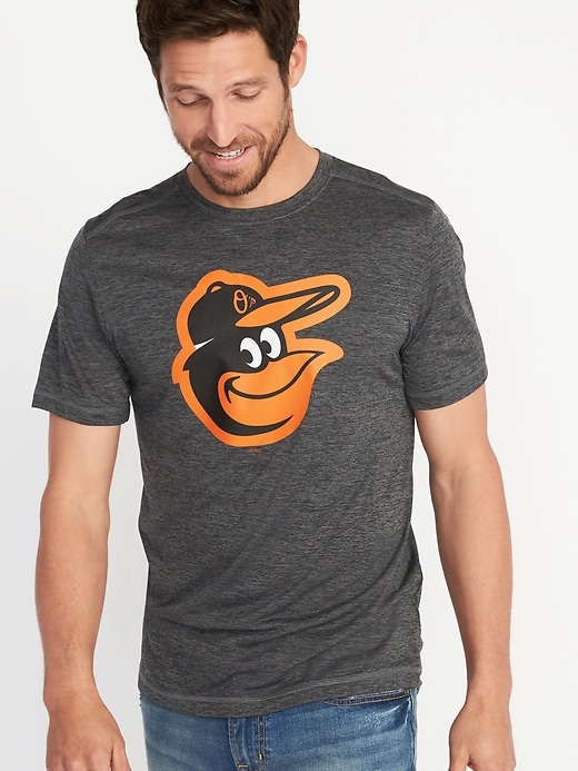 MLB® Team Graphic Performance Tee for Men | Old Navy