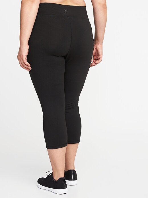 View large product image 2 of 2. High-Rise Plus-Size Compression Crops