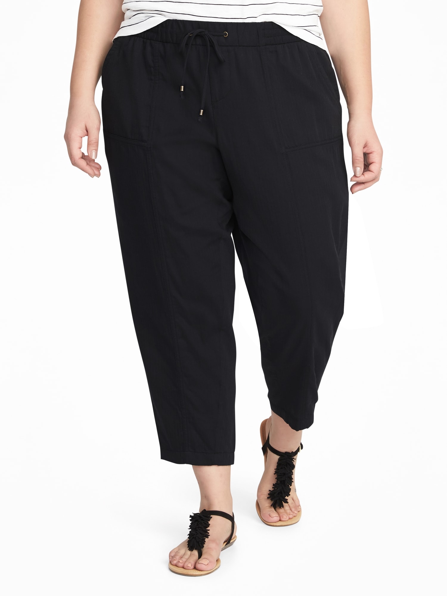 Plus-Size Mid-Rise Soft Utility Cropped Pants | Old Navy