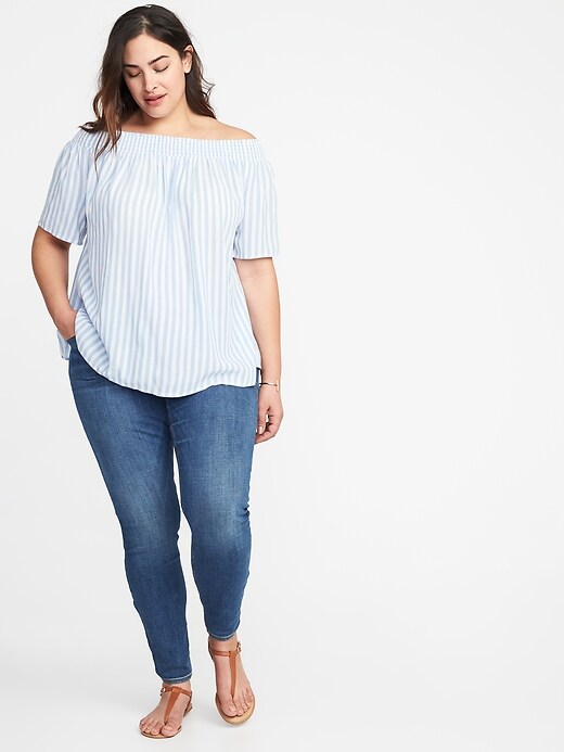 Image number 3 showing, Plus-Size Striped Crinkle-Gauze  Top