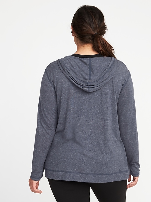 Image number 2 showing, Relaxed Plus-Size Lightweight Hoodie