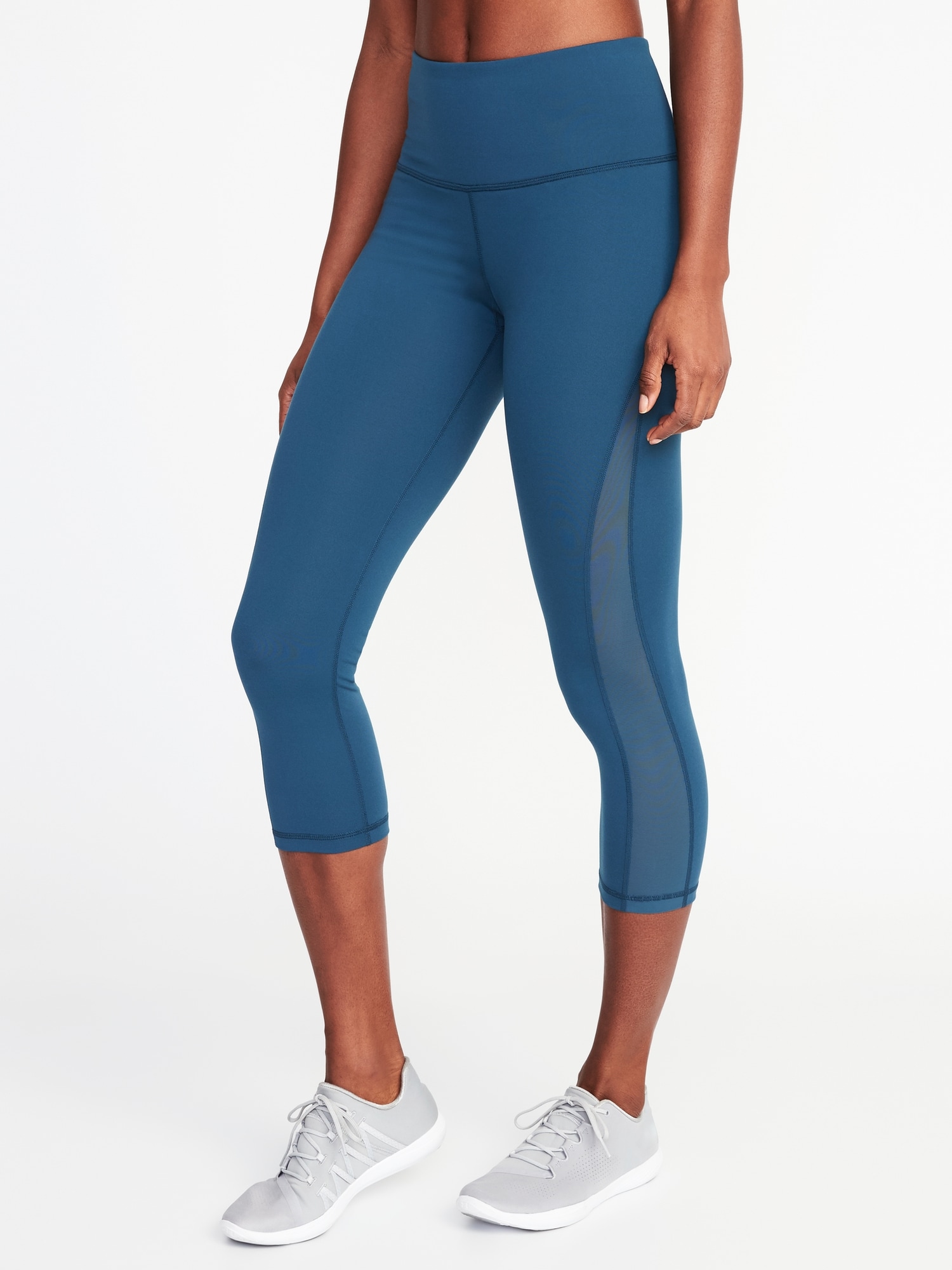 Old navy high on sale rise compression crops