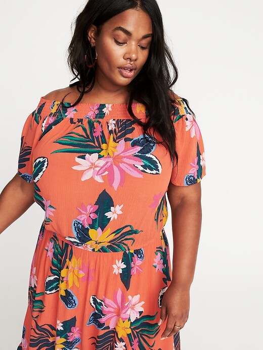 Image number 4 showing, Waist-Defined Plus-Size Midi Dress