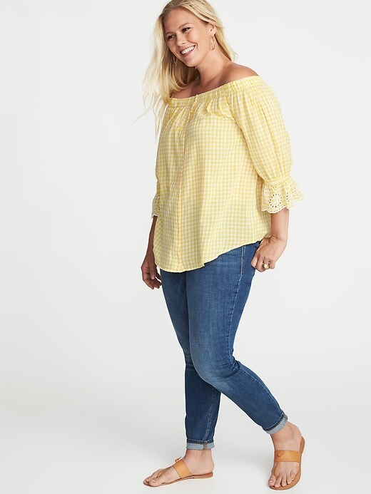 Image number 3 showing, Off-the-Shoulder Plus-Size Button-Front No-Peek Blouse