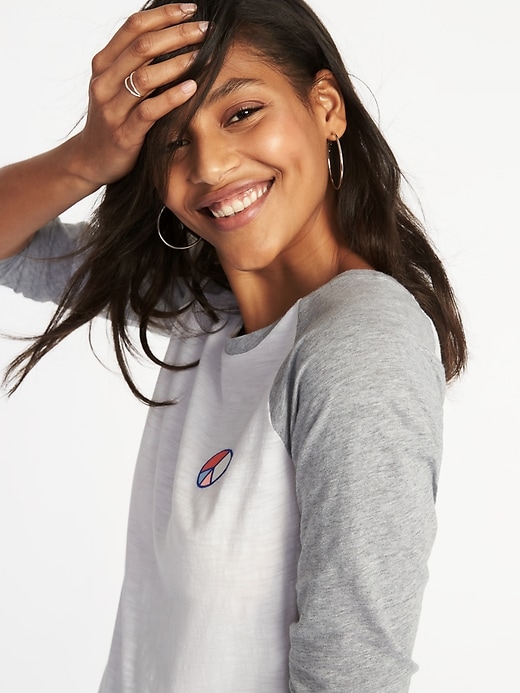 Relaxed Graphic Raglan-Sleeve Tee for Women | Old Navy